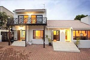 Guest House For Sale in Umhlanga Ridge, Umhlanga